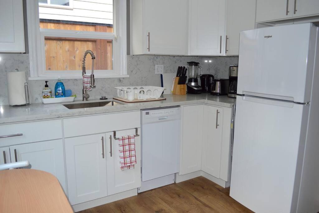 Cozy Crown Hill Carkeek Cottage W/3 Beds, Full Kitchen & Backyard In North Сиэтл Экстерьер фото
