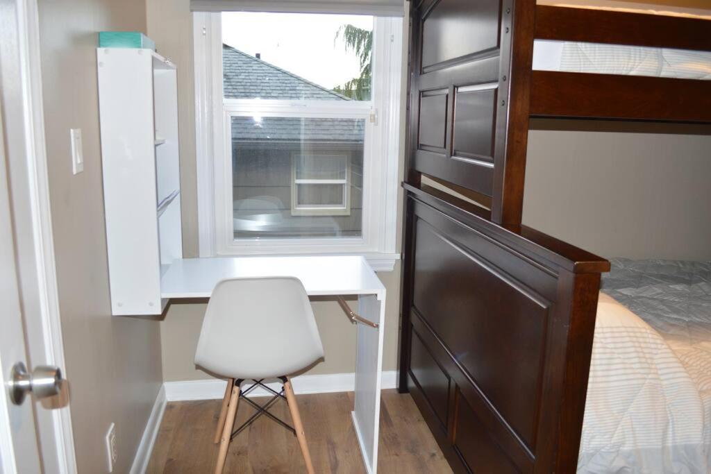 Cozy Crown Hill Carkeek Cottage W/3 Beds, Full Kitchen & Backyard In North Сиэтл Экстерьер фото
